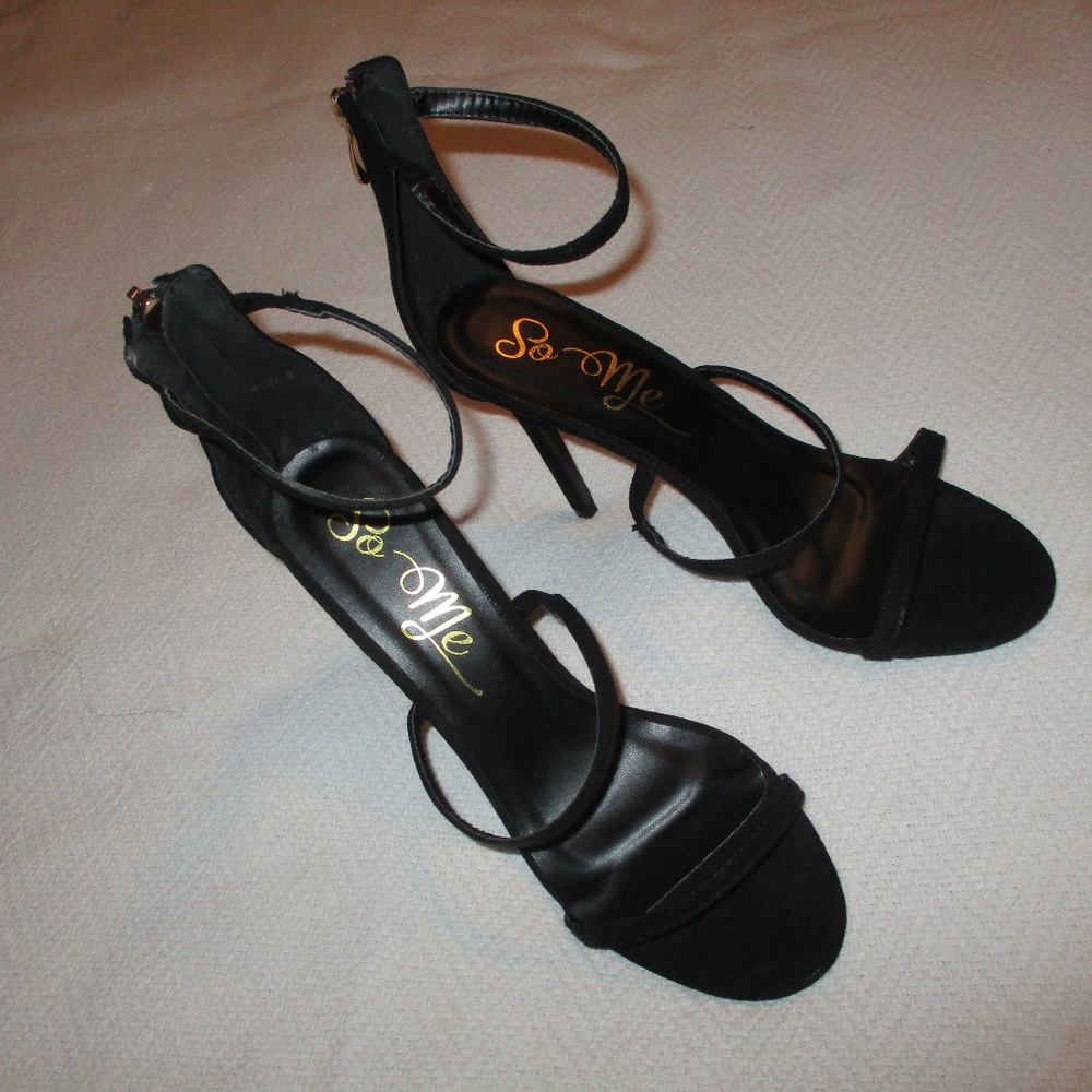 So Me 4" Ankle Back Heels  with 4" Zipper Back